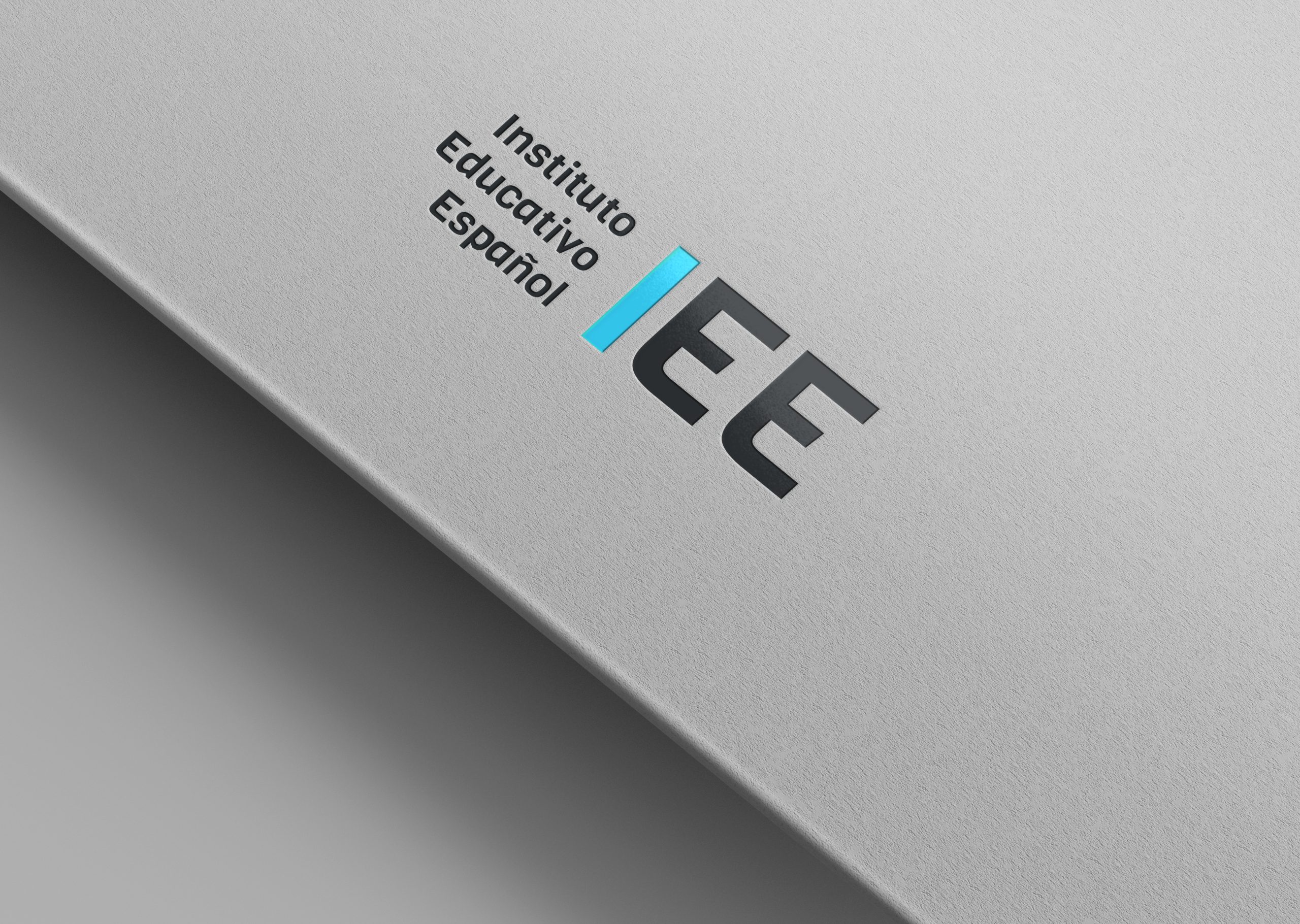 Free Foil Textured Logo Mockup